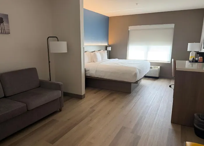 Comfort Inn & Suites Concord - Kannapolis